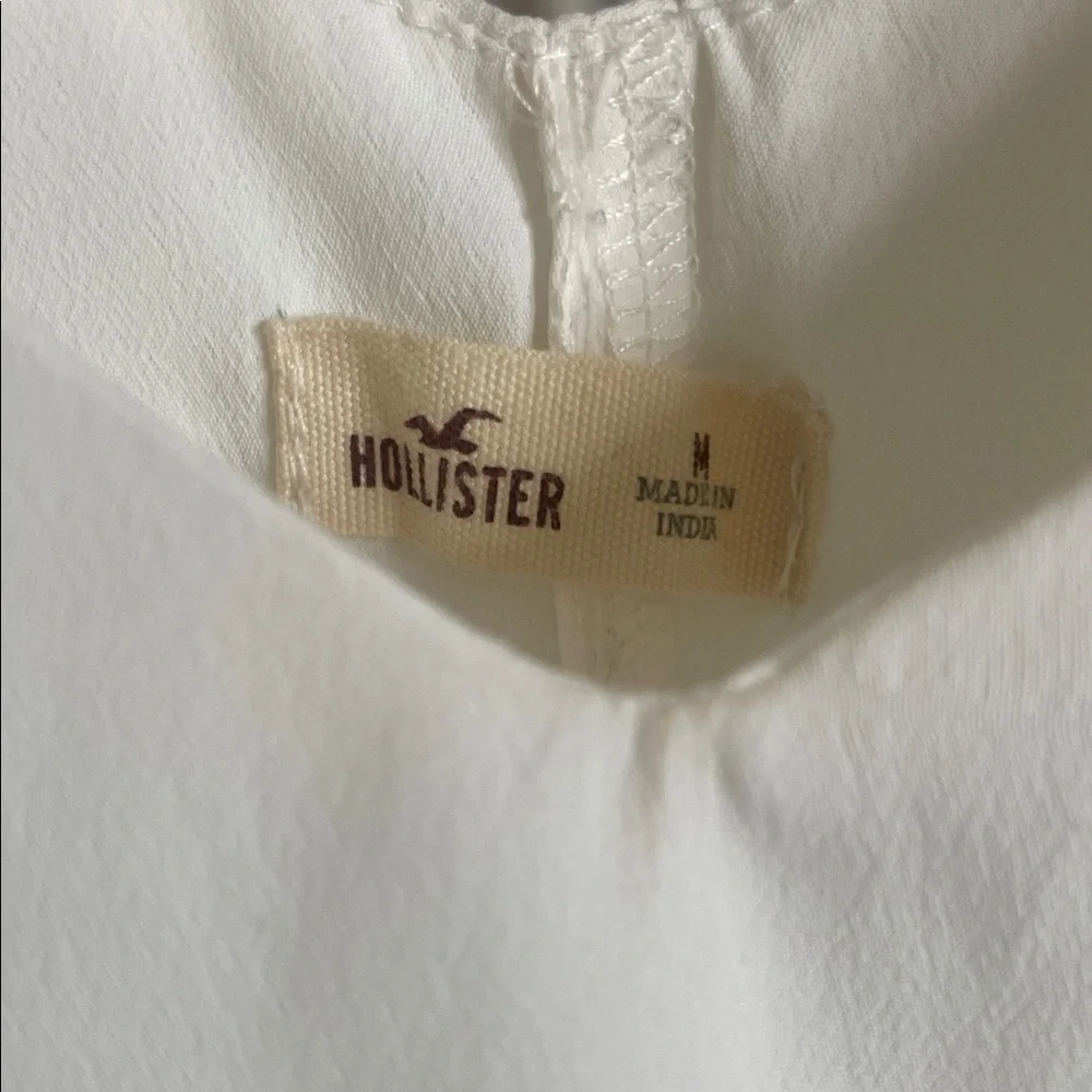 Hollister|soft White double layered V Tank Top|Medium|EUC - Picture 2 of 7